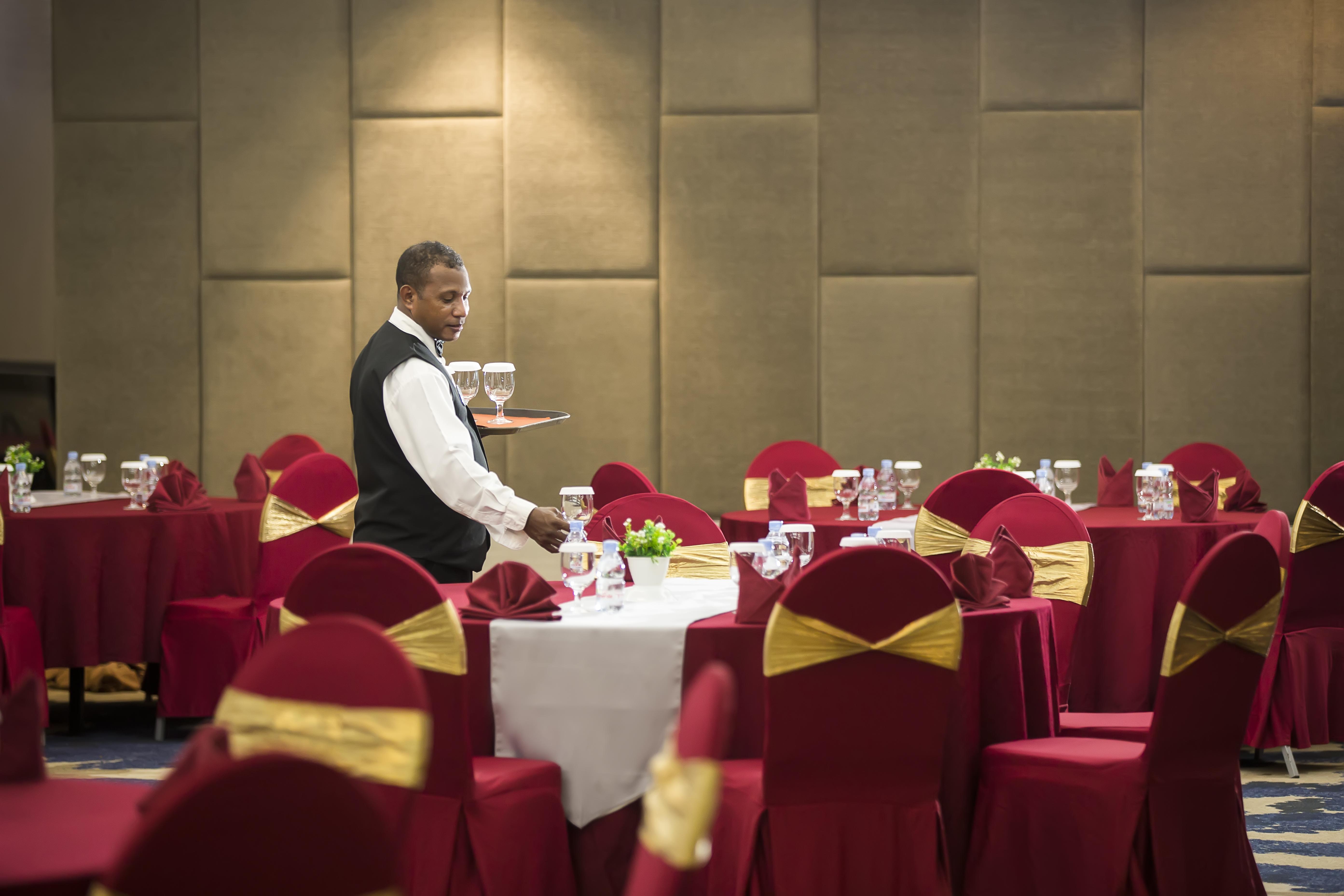 Swiss-Belhotel Manokwari Exterior photo